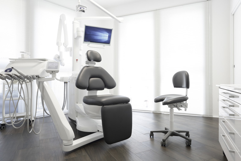 Studio Dentistico Grassi - Dott.ssa Gabriella Grassi - Odontoiatria - Estetica del viso e del sorriso · Foto 10
